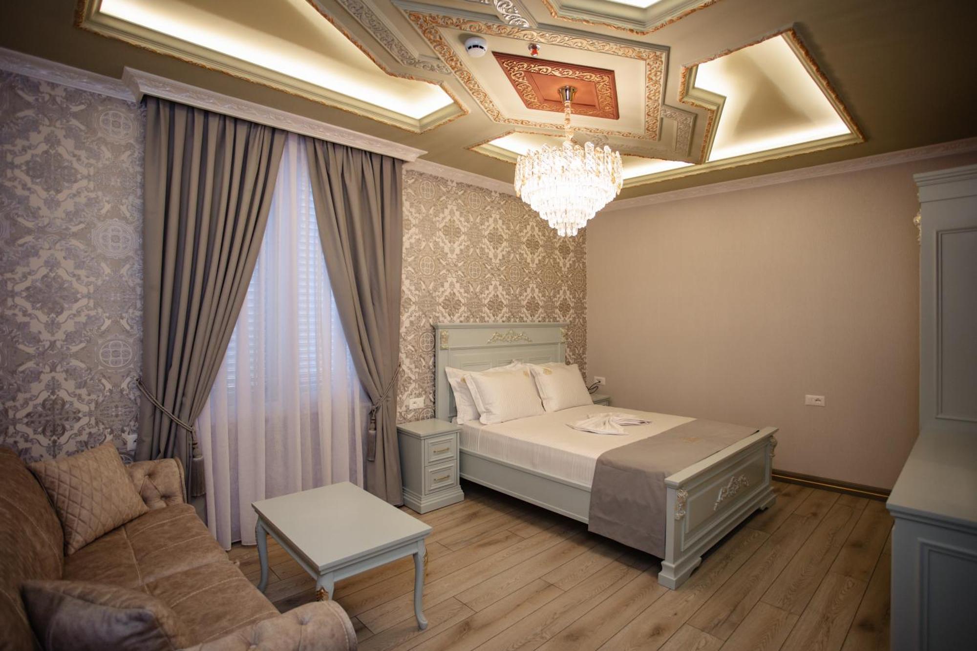 Ervini Boutique Hotel Shkoder Luaran gambar