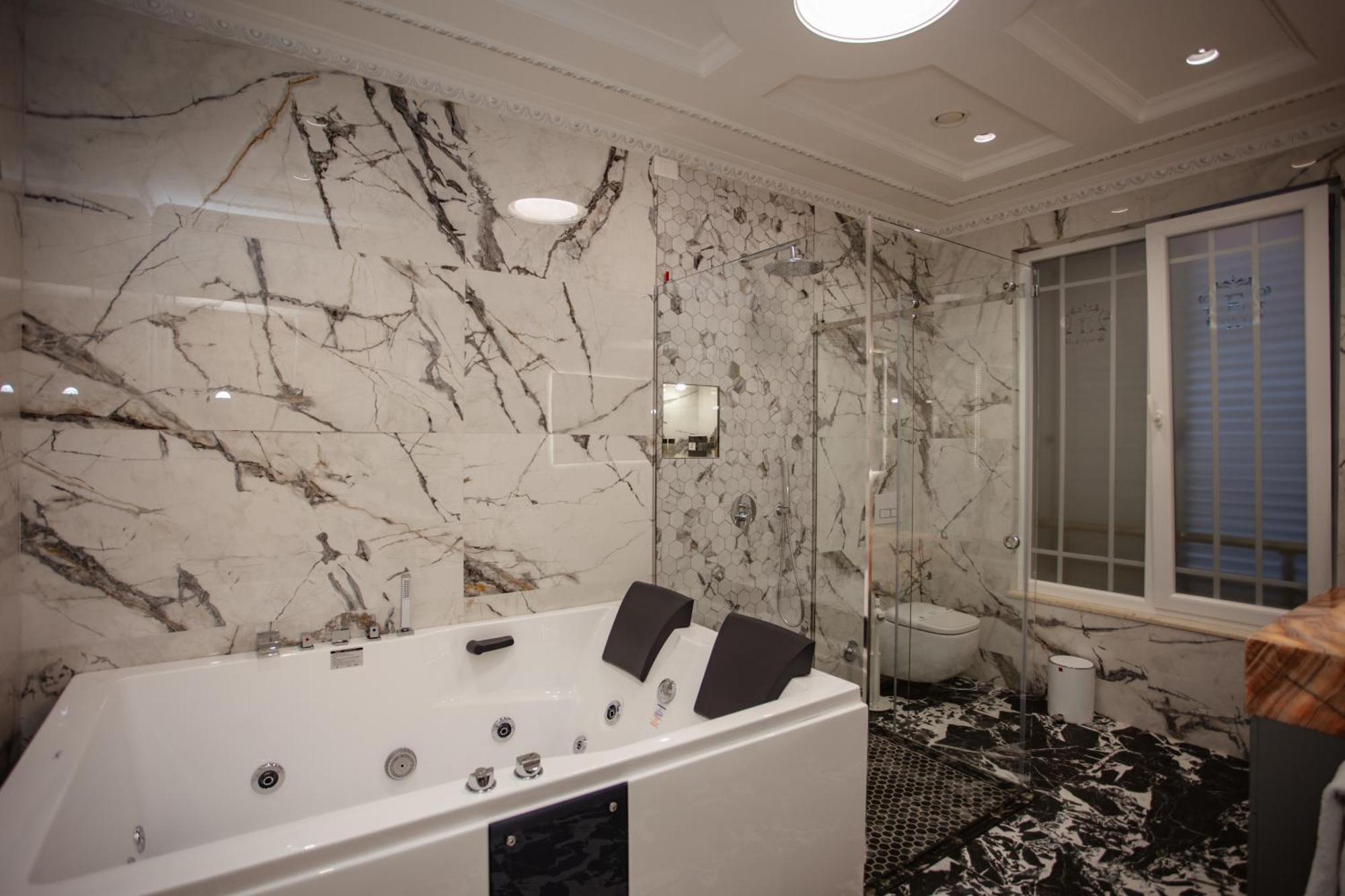 Ervini Boutique Hotel Shkoder Luaran gambar