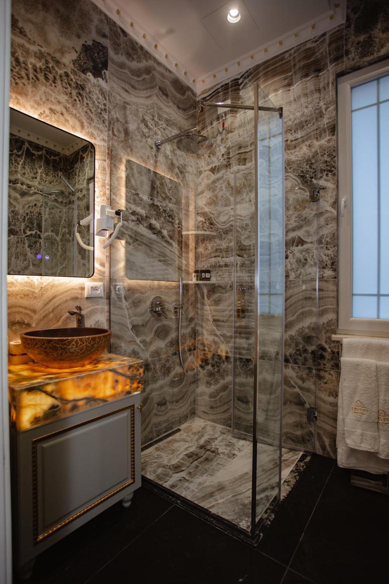 Ervini Boutique Hotel Shkoder Luaran gambar