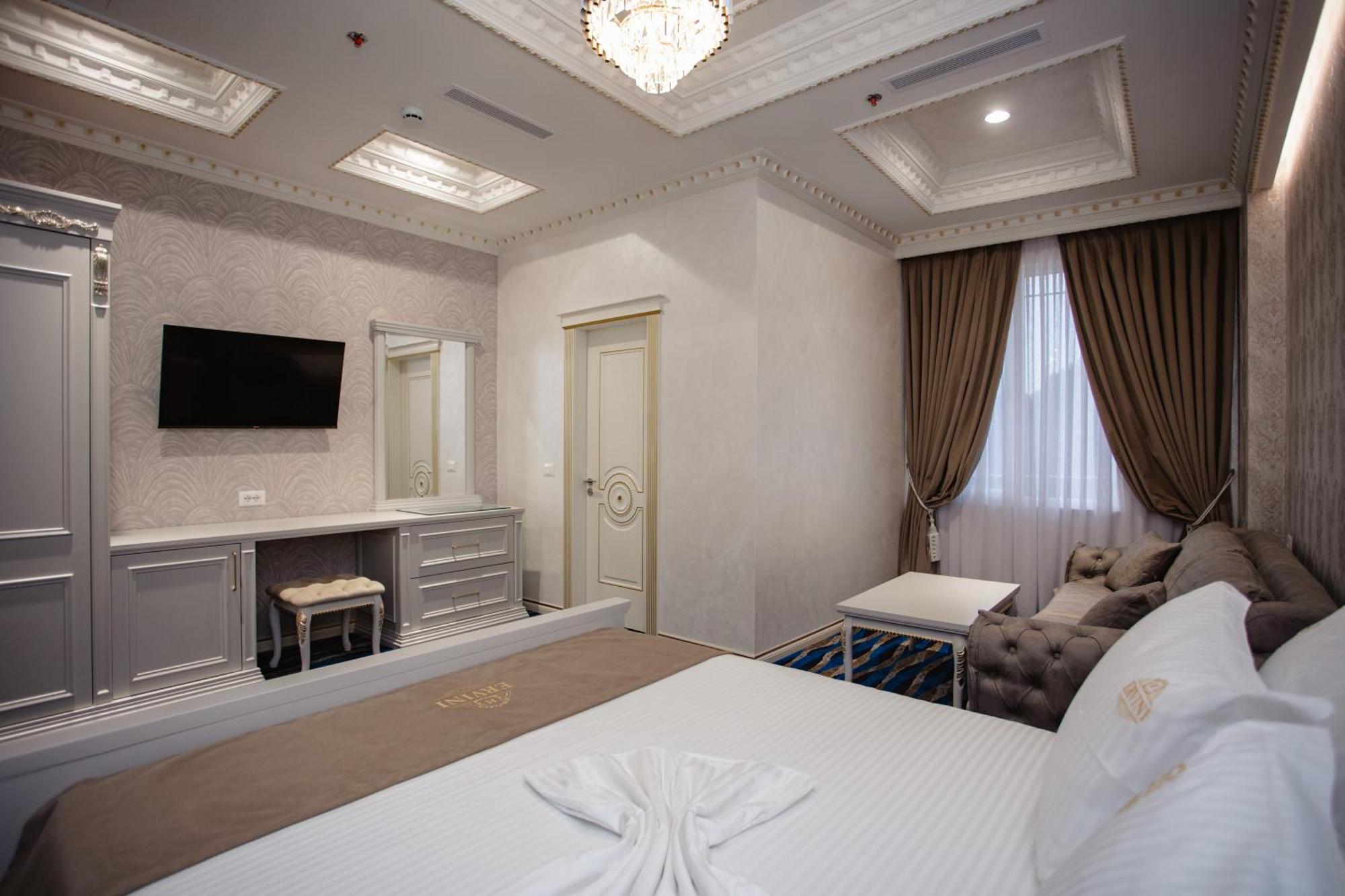 Ervini Boutique Hotel Shkoder Luaran gambar