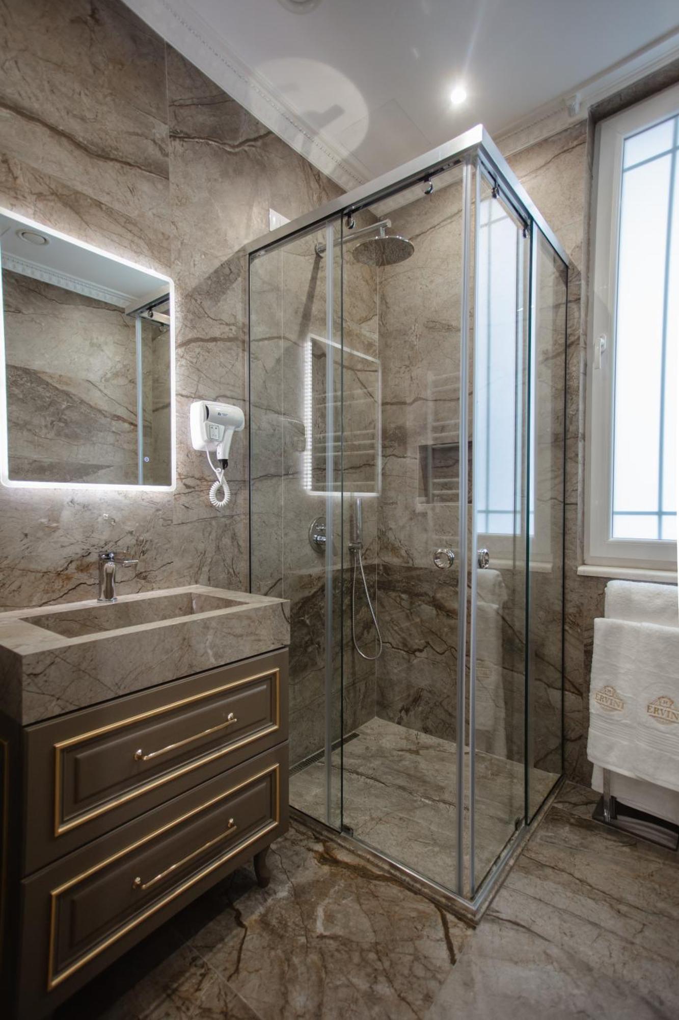 Ervini Boutique Hotel Shkoder Luaran gambar