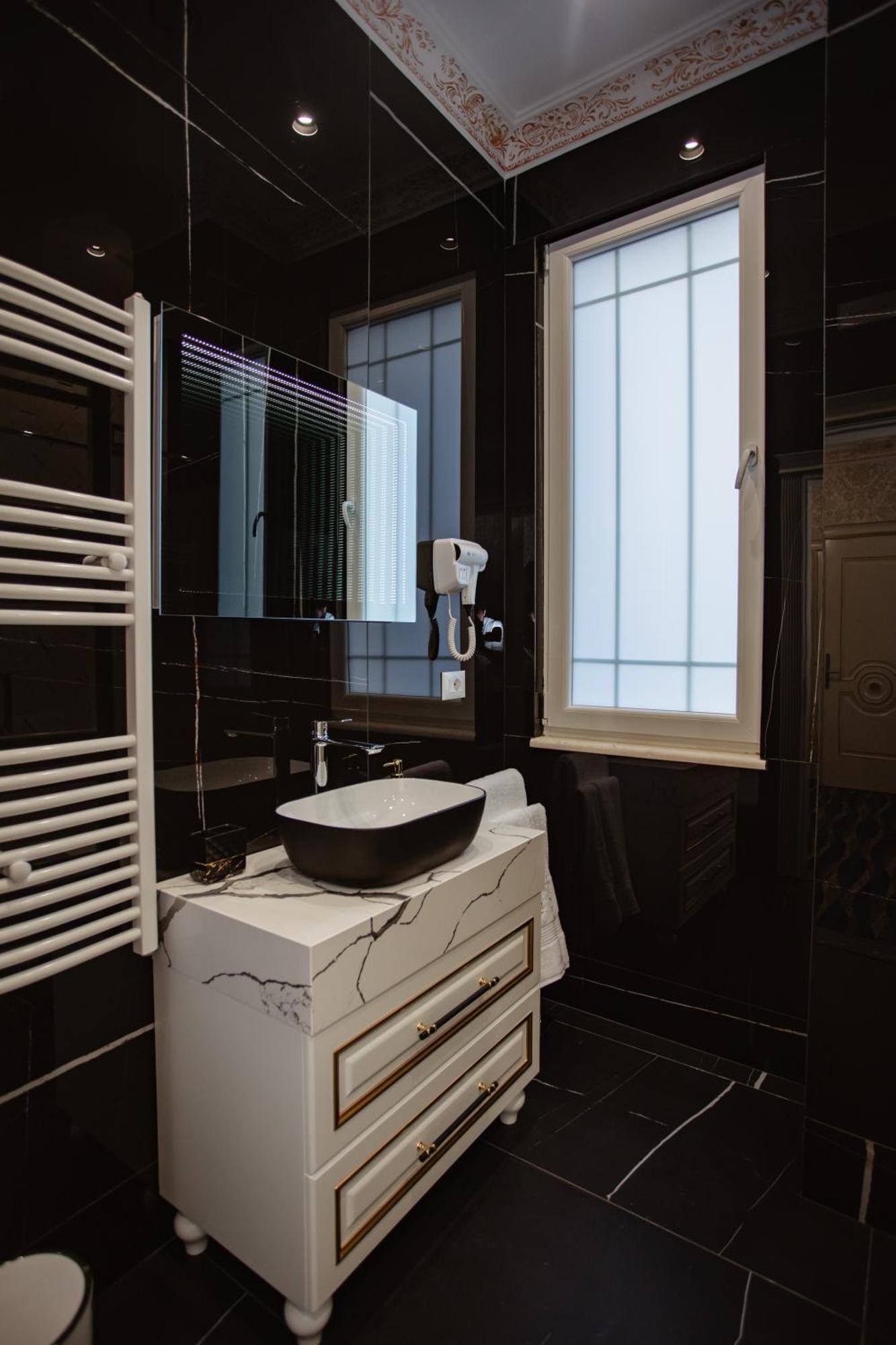 Ervini Boutique Hotel Shkoder Luaran gambar