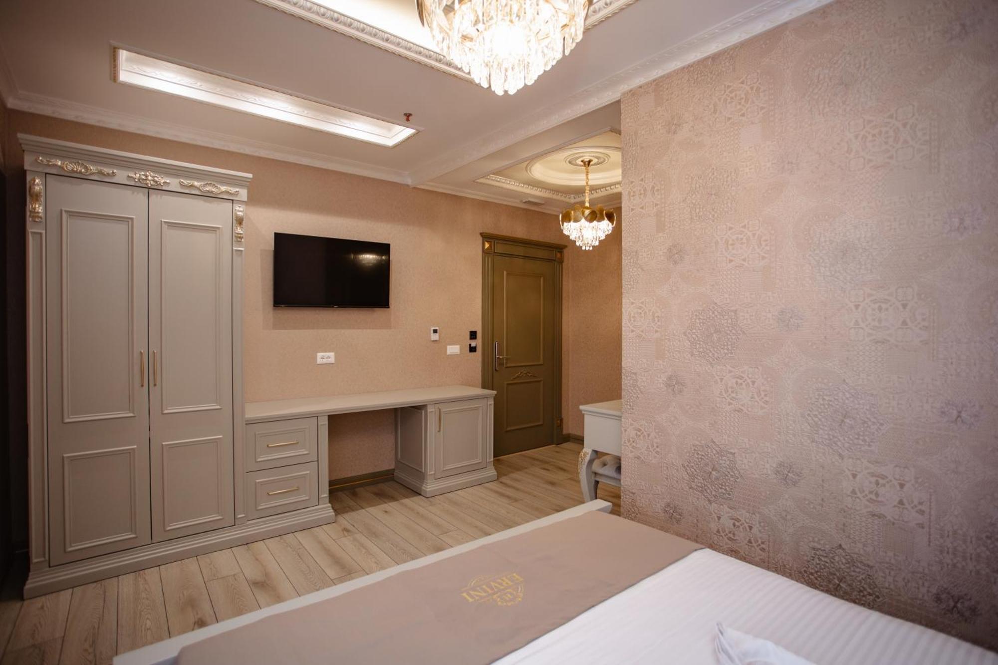 Ervini Boutique Hotel Shkoder Luaran gambar