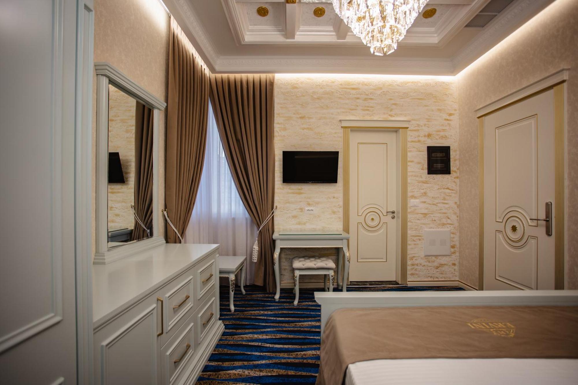 Ervini Boutique Hotel Shkoder Luaran gambar