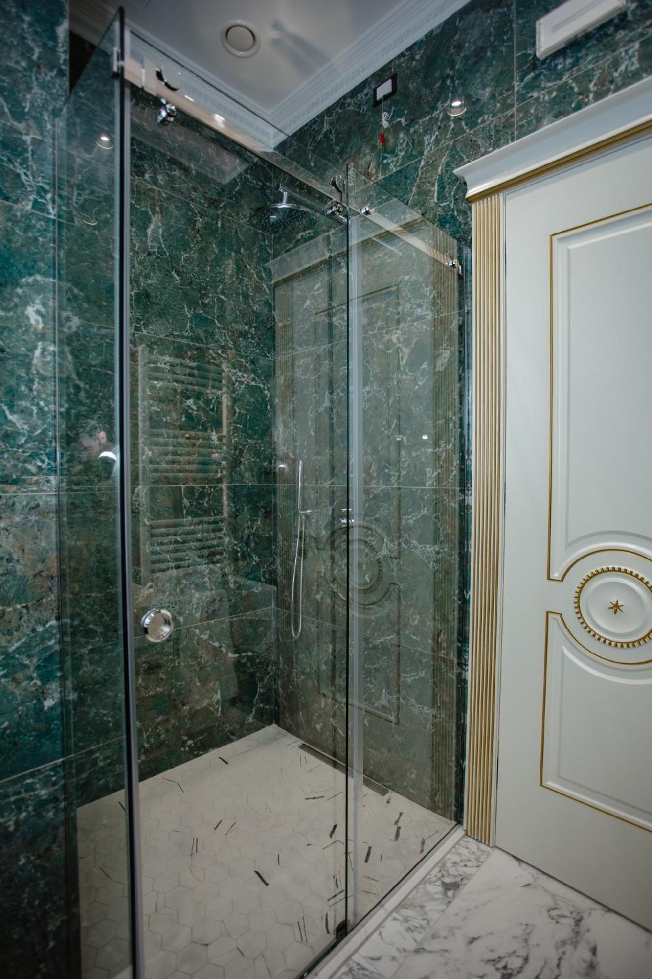 Ervini Boutique Hotel Shkoder Luaran gambar