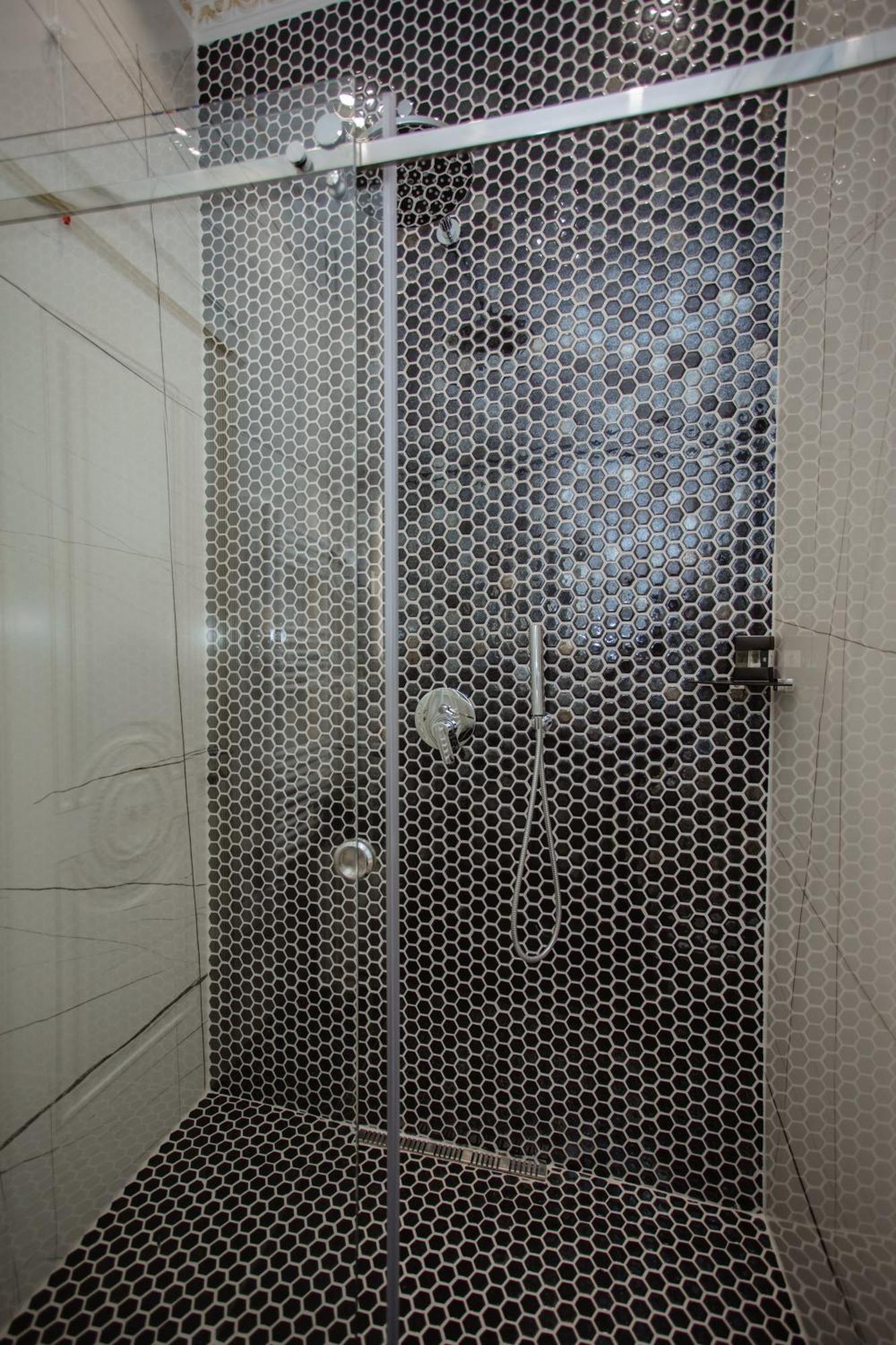 Ervini Boutique Hotel Shkoder Luaran gambar