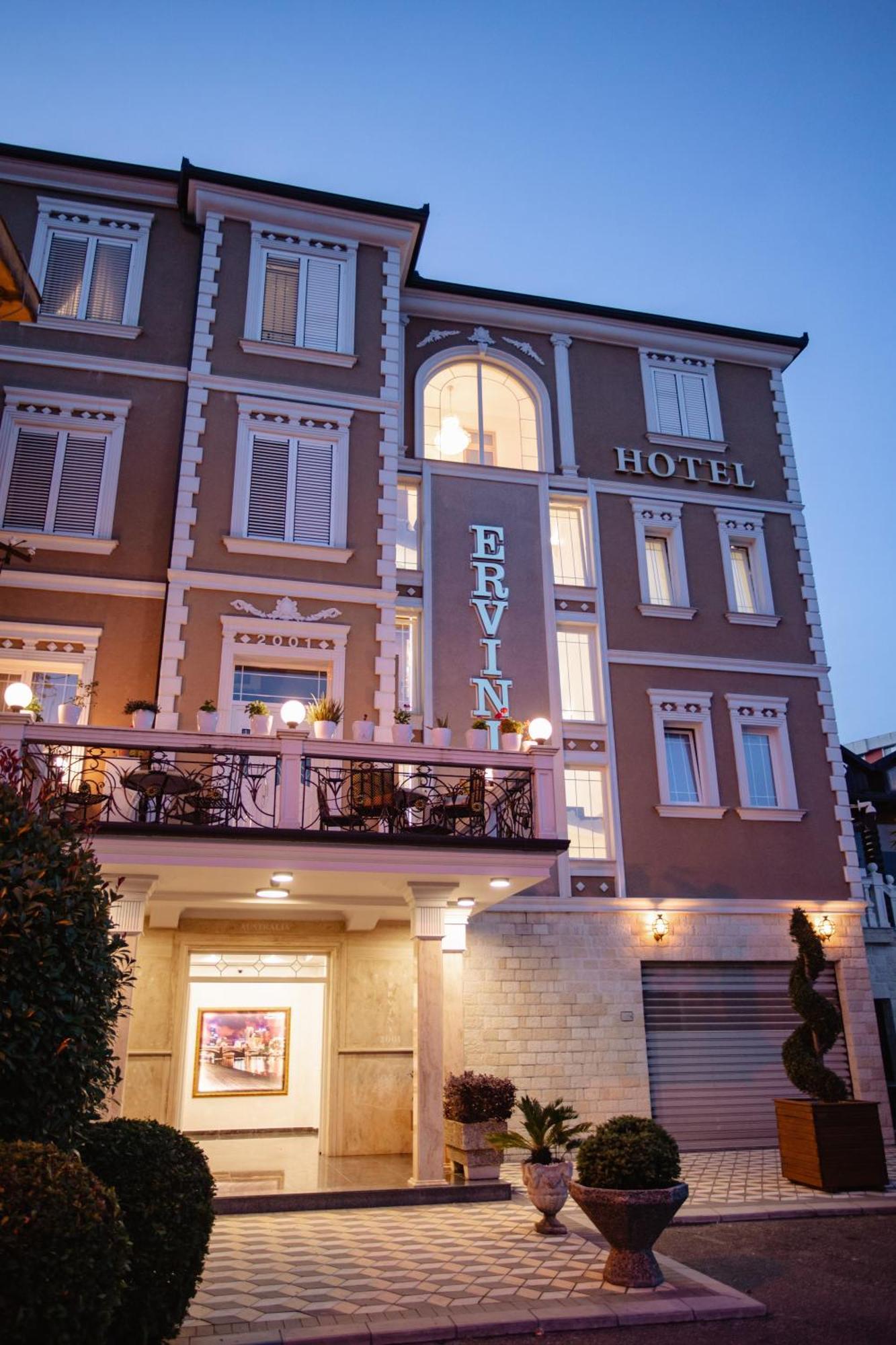 Ervini Boutique Hotel Shkoder Luaran gambar