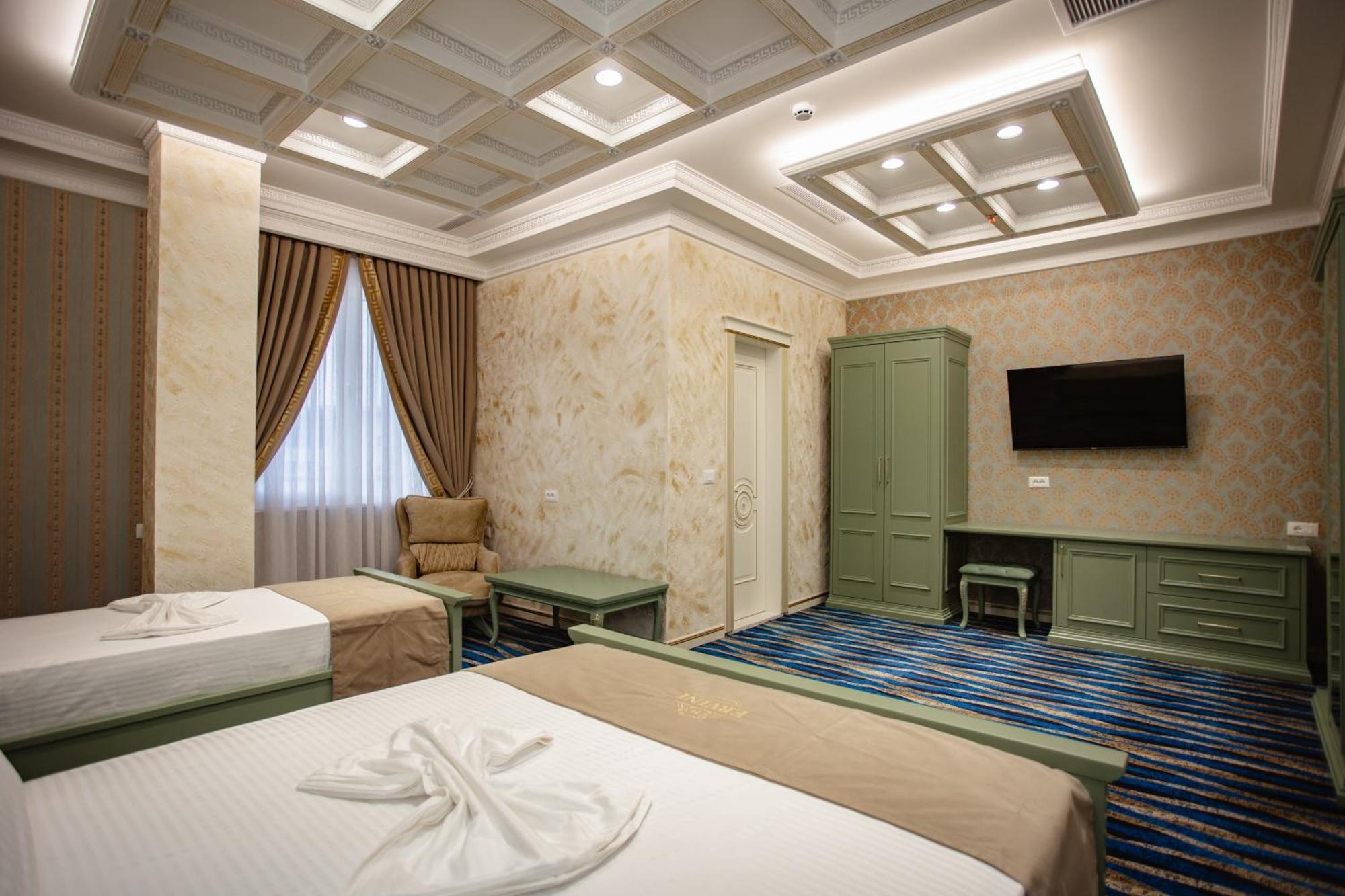 Ervini Boutique Hotel Shkoder Luaran gambar